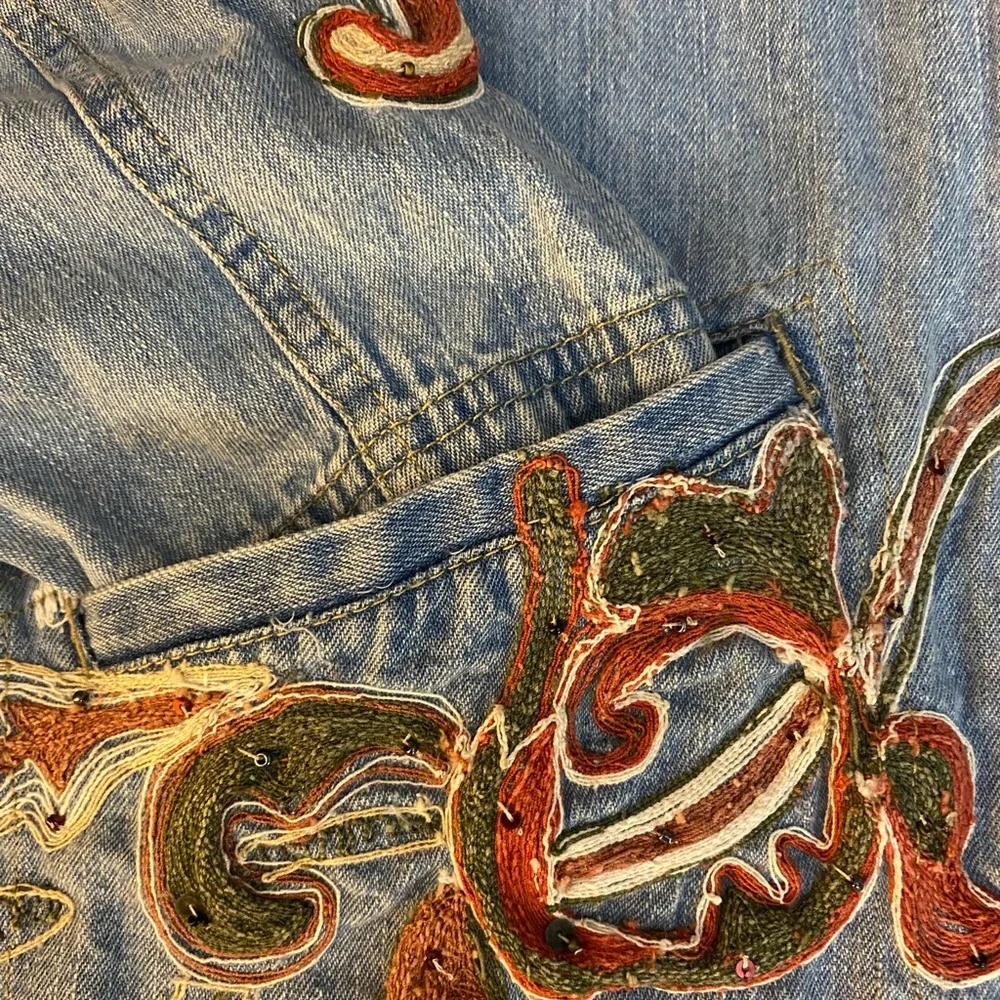 NWOT Boho Embroidered Denim Jacket Sm/Med - Picture 4 of 15